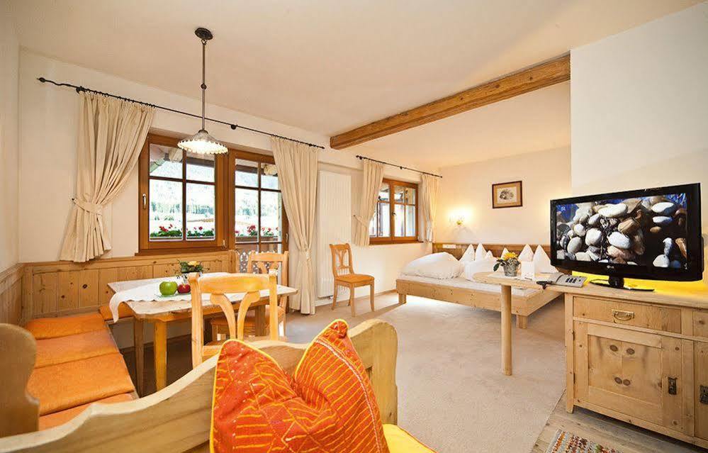 Mirabell Dolomites Hotel - Luxury Ayurveda & Spa ヴァルダーオラ エクステリア 写真